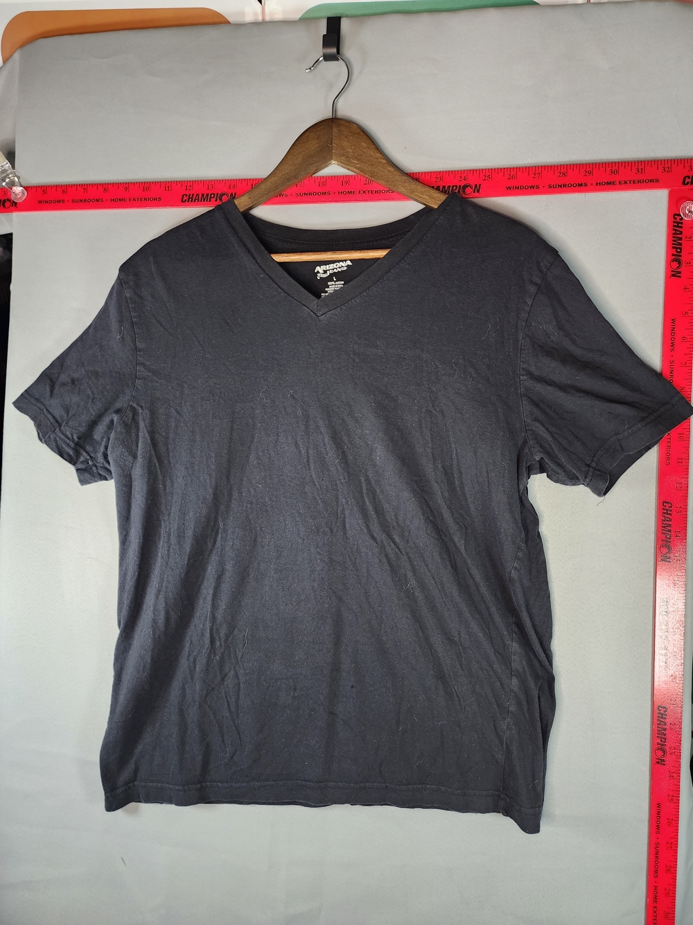 Arizona Jean Company Women's V-Neck T-Shirt - Navy Blue